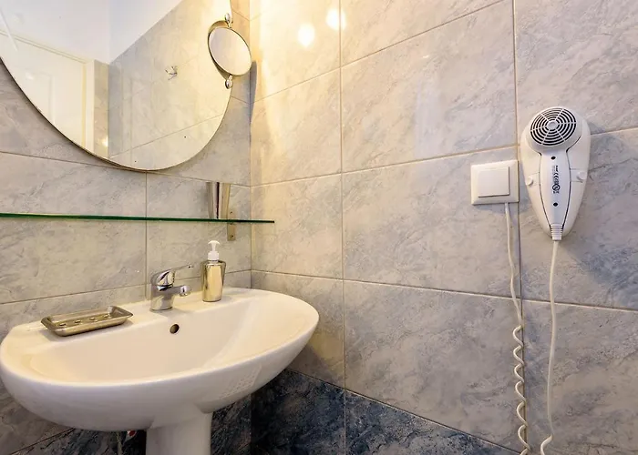 公寓 Kostantis Vacation 1 安倍拉斯